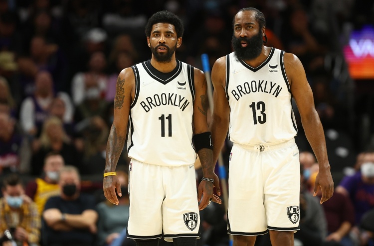 欧文：我仍然同意前一天的哈登 但第二天他申请了交易 但我了解